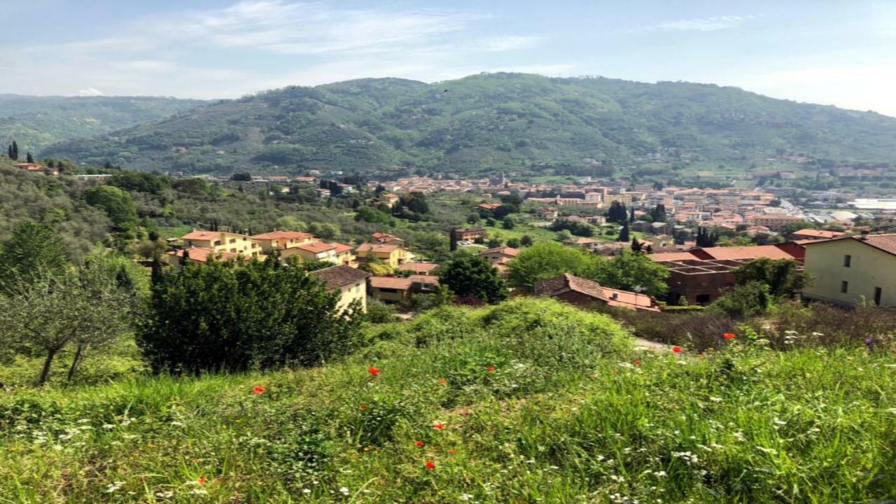 Casa Vacanza Ilia Pescia Exterior foto