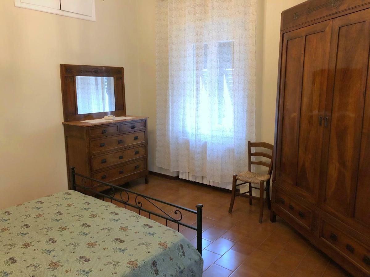 Casa Vacanza Ilia Pescia Exterior foto