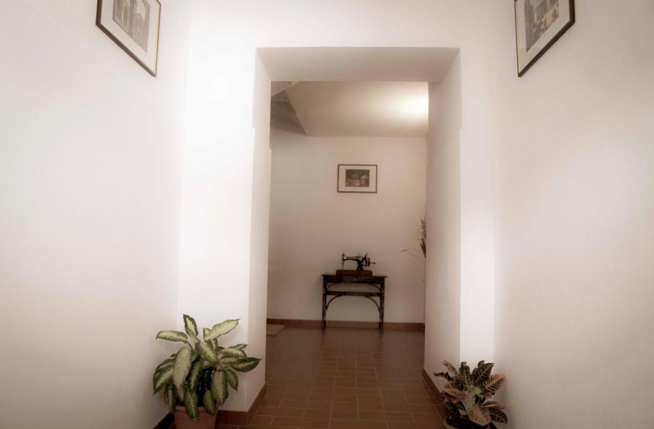Casa Vacanza Ilia Pescia Exterior foto